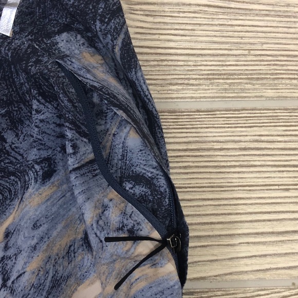 Lululemon Diffract Run Shorts *Lab - Picture 4 of 7